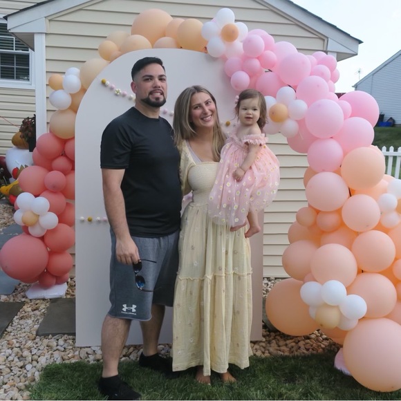 Hi! I’m Nicole! - Picture 2 of 5